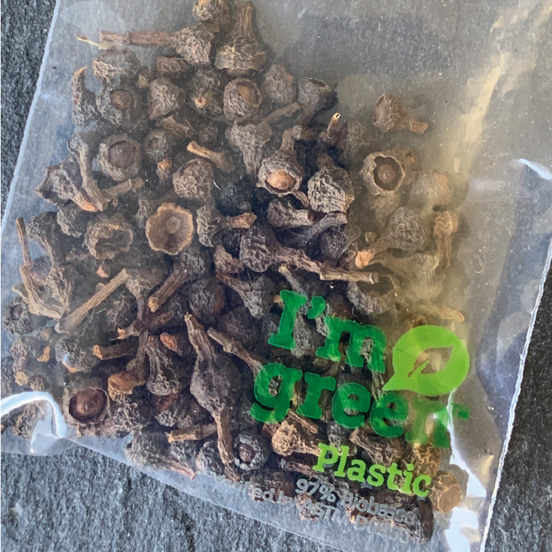 Cinnamon buttons (cassia)